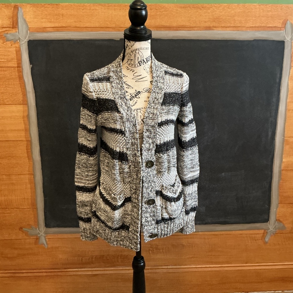 Abercrombie and Fitch Women's size small grey and black cardigan sweater